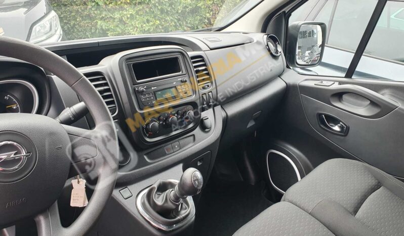 FURGÓN OPEL VIVARO CON EQUIPO DE DESATASCOS DE 35 CV lleno