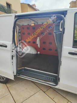 FURGÓN MERCEDES VITO CON EQUIPO DE DESATASCOS DE 35 CV lleno