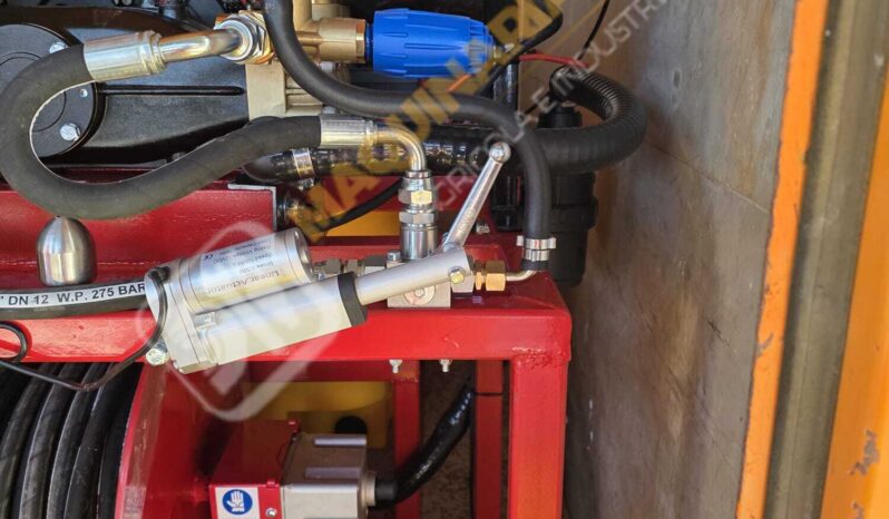 EQUIPO DESATASCOS 35 CV 250 BARES Y 80 LITROS DE 600 LITROS CON ENROLLADOR ELÉCTRICO lleno