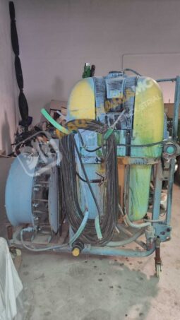 ATOMIZADOR DE 1.000 LITROS CON EQUIPO DE SONAR DE SEGUNDA MANO lleno